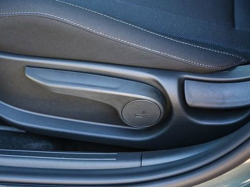 New 2026 Hyundai Elantra SE FWD image 25