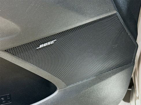 Used 2024 Kia Sorento SX Prestige image 19