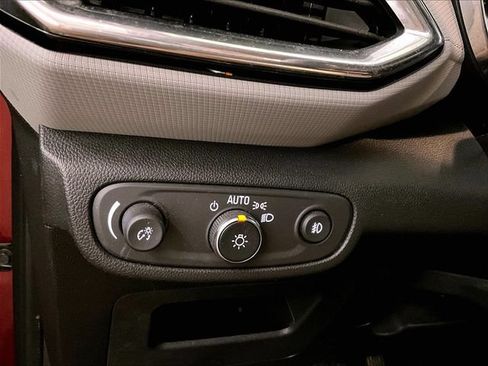 Used 2021 Chevrolet TrailBlazer LT w/ Driver Confidence Package FWD image 30