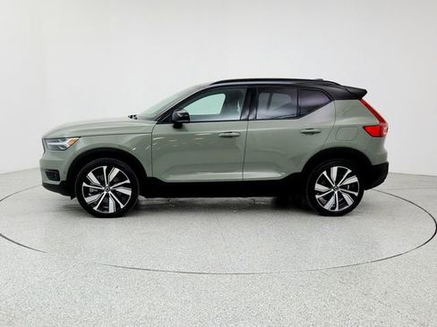Certified 2022 Volvo XC40 P8 Recharge Plus image 8