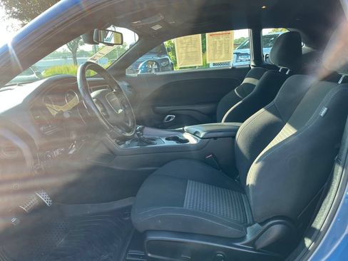 Used 2023 Dodge Challenger R/T RWD image 9