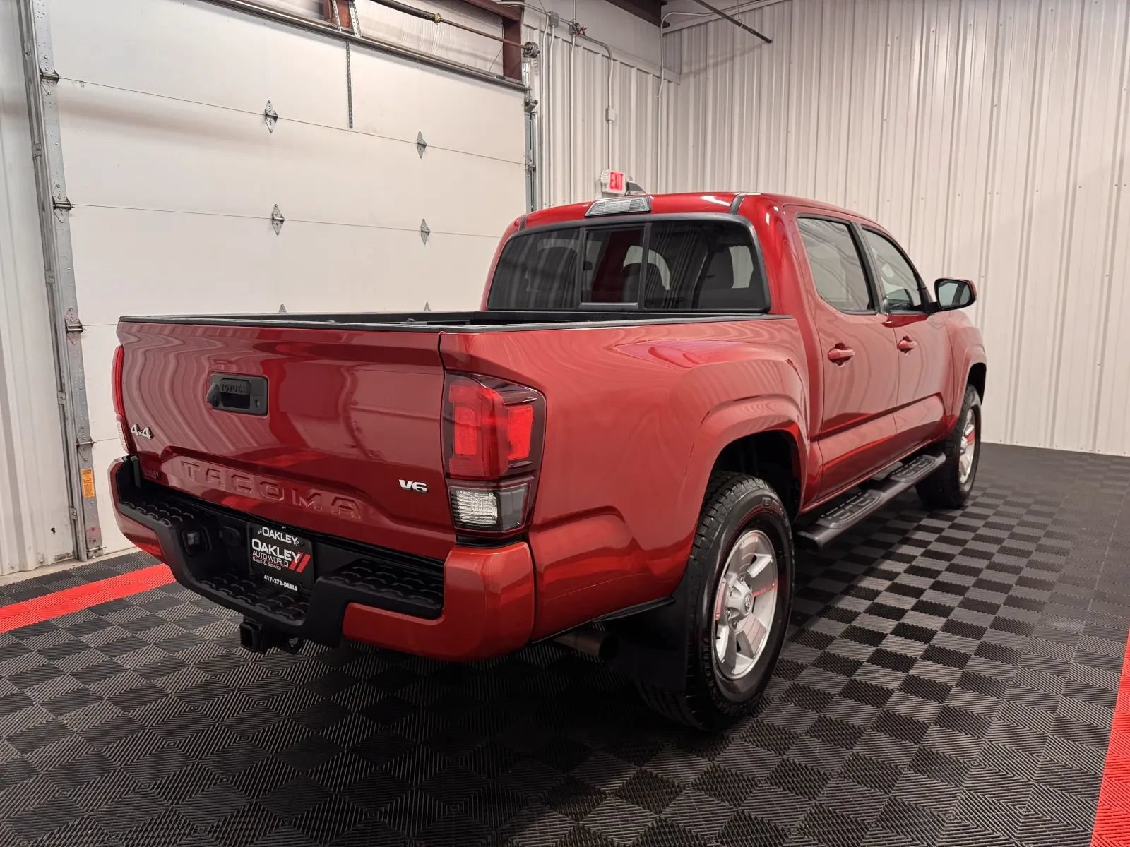 Used 2019 Toyota Tacoma SR w/ SR Convenience Package AWD/4WD image 4