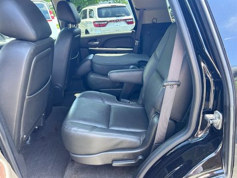Used 2013 GMC Yukon Denali AWD/4WD image 10