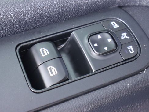 Used 2019 Mercedes-Benz Sprinter 170 image 21