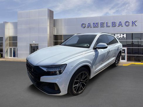 Used 2021 Audi Q8 Premium Plus AWD/4WD image 2