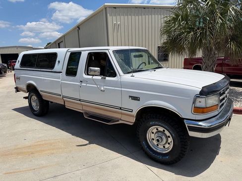Used 1997 Ford F250 4x4 SuperCab Heavy Duty image 1