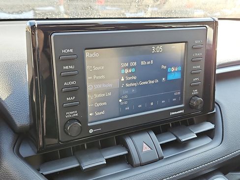 Used 2021 Toyota RAV4 LE image 16