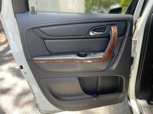 Used 2014 Chevrolet Traverse LTZ AWD/4WD image 37