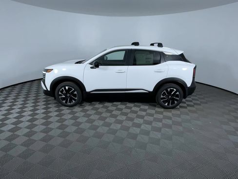 New 2026 Nissan Kicks SV w/ SV Premium Package AWD/4WD image 5