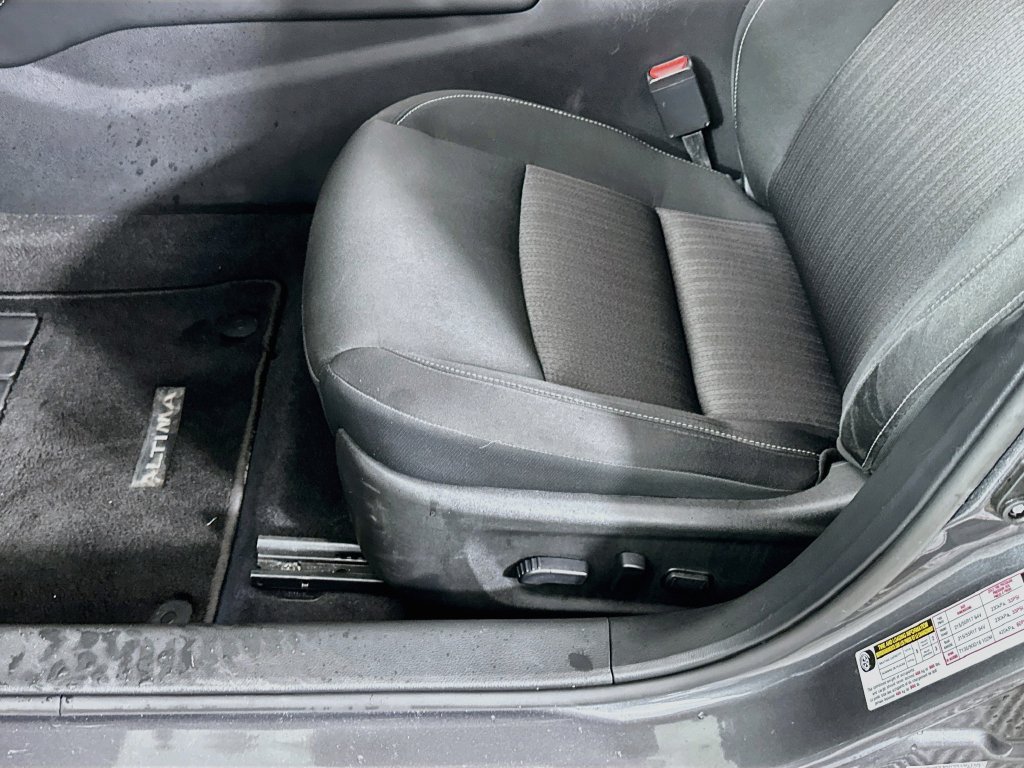 Certified 2024 Nissan Altima 2.5 SV w/ SV Premium Package AWD/4WD image 29
