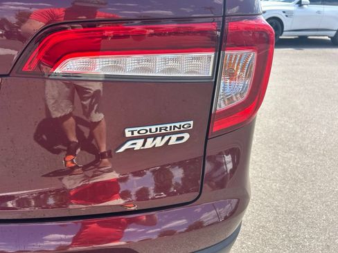 Used 2022 Honda Pilot Touring image 9