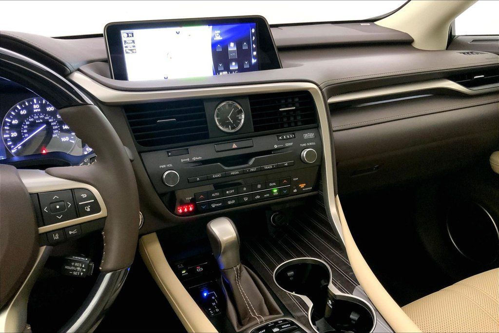 Used 2019 Lexus RX 450h AWD w/ Luxury Package image 5