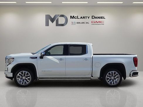 Certified 2024 GMC Sierra 1500 Denali w/ Denali Reserve Package AWD/4WD image 2