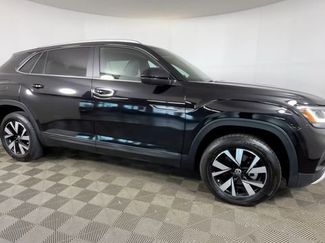 Used 2022 Volkswagen Atlas Cross Sport SE FWD video 3