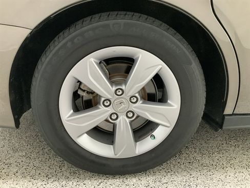 Used 2018 Honda Odyssey EX-L image 13