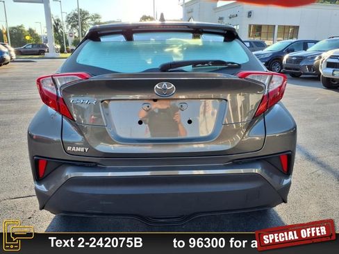 Used 2021 Toyota C-HR XLE image 8