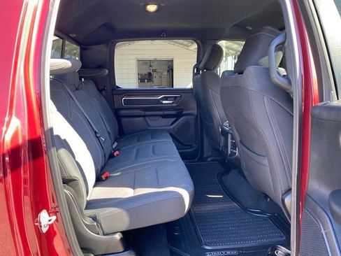 Used 2019 RAM 1500 Big Horn AWD/4WD image 12