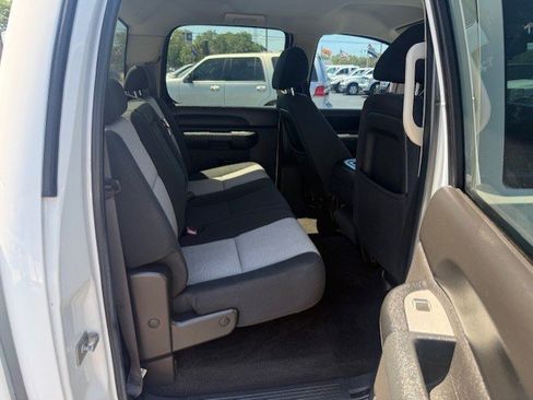 Used 2009 GMC Sierra 1500 SL image 15