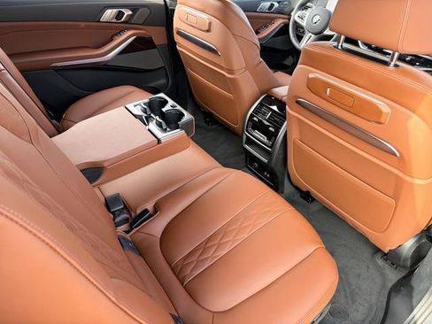 New 2026 BMW X7 M60i AWD/4WD image 15