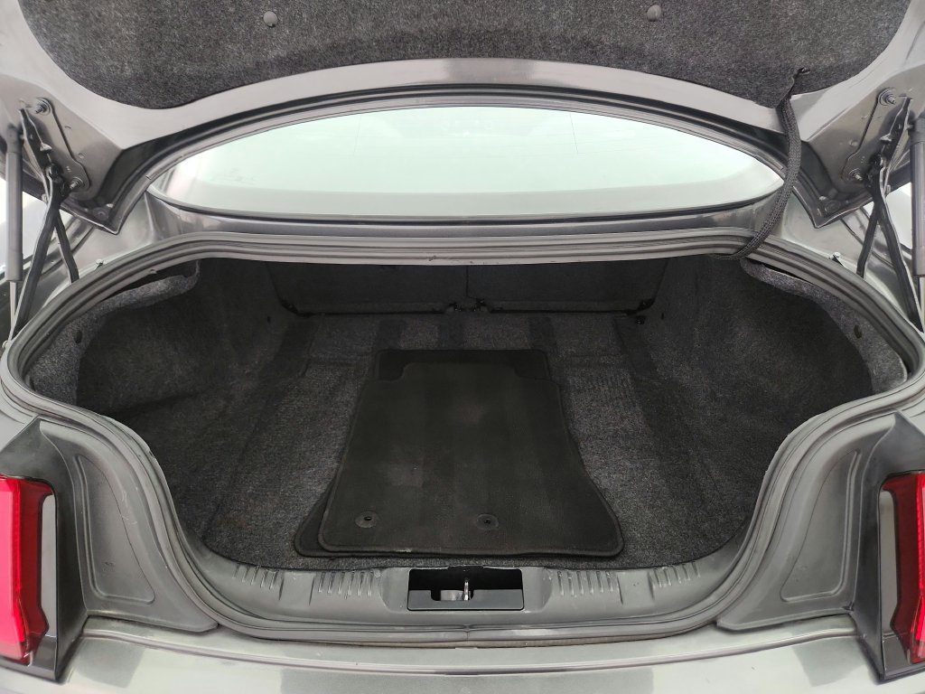 Used 2020 Ford Mustang Premium RWD image 30