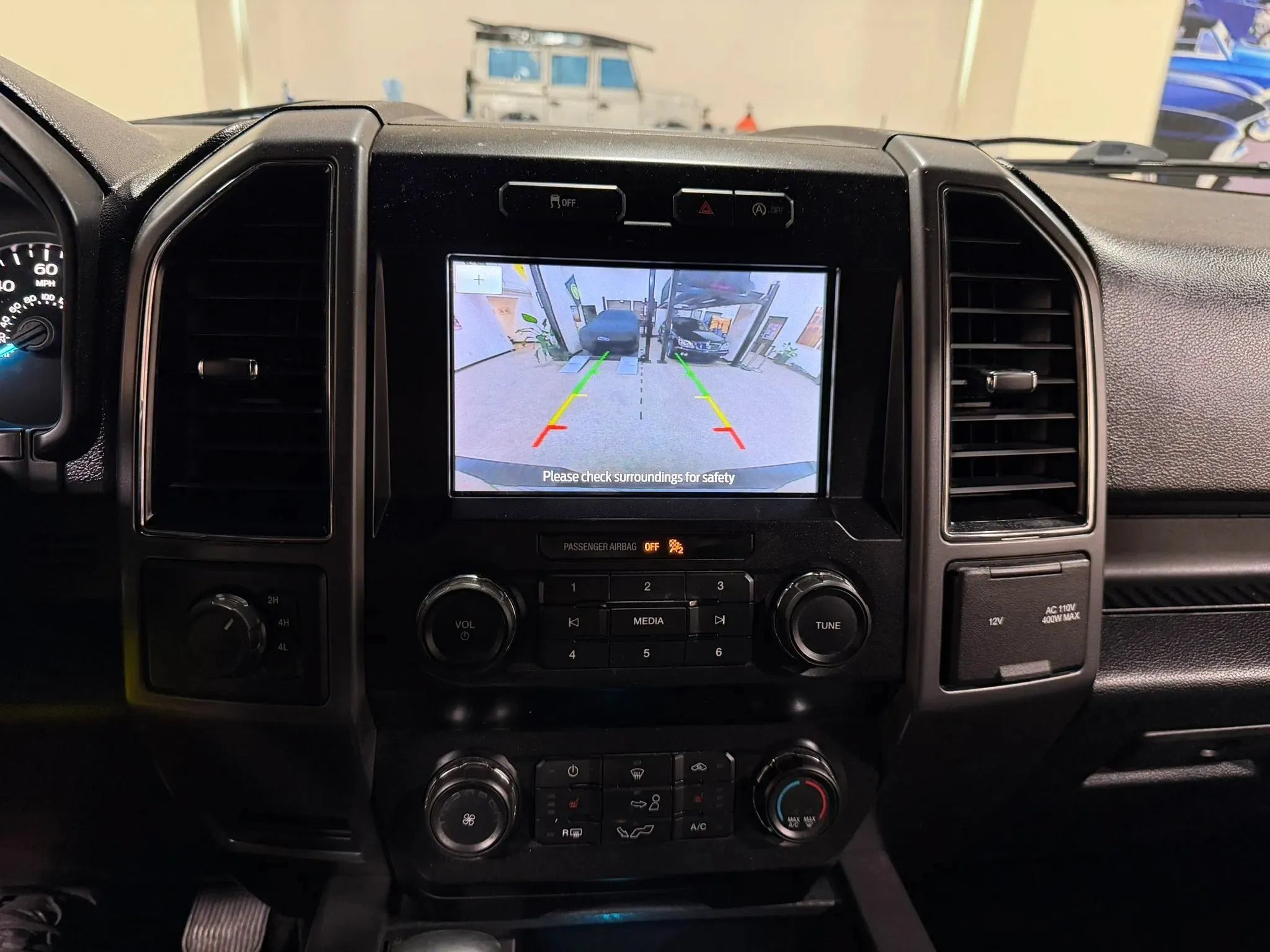 Used 2020 Ford F150 XLT w/ Equipment Group 302A Luxury AWD/4WD image 41
