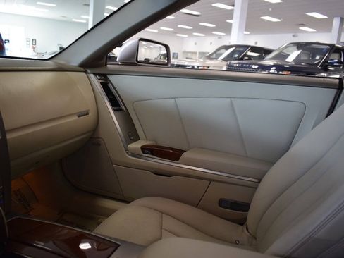 Used 2005 Cadillac XLR RWD image 82