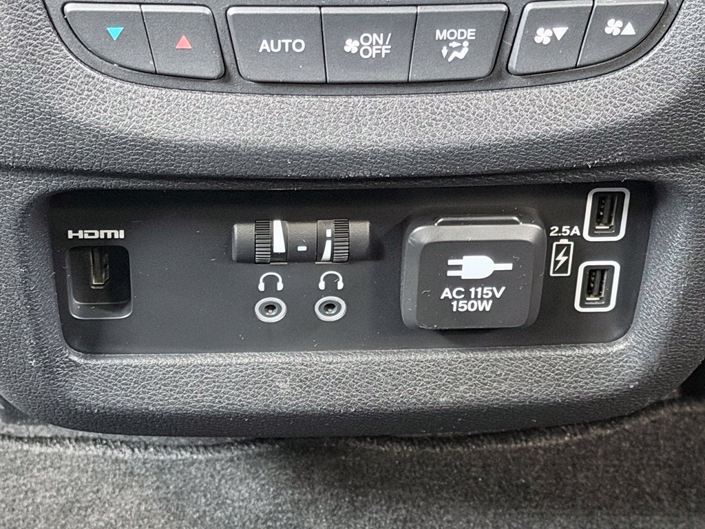 Used 2020 Honda Pilot Elite image 28