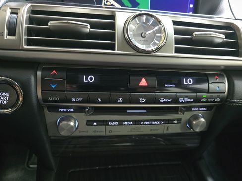 Used 2017 Lexus LS 460 AWD w/ Comfort Package image 23