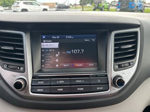 Used 2018 Hyundai Tucson SEL AWD/4WD image 19
