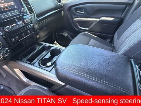 Used 2024 Nissan Titan SV w/ SV Bronze Edition Package AWD/4WD image 13