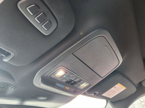 Used 2025 Ford Explorer Platinum w/ LUX Leather Package image 30