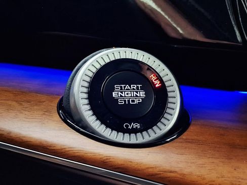 Used 2022 Jeep Grand Wagoneer Series II image 18