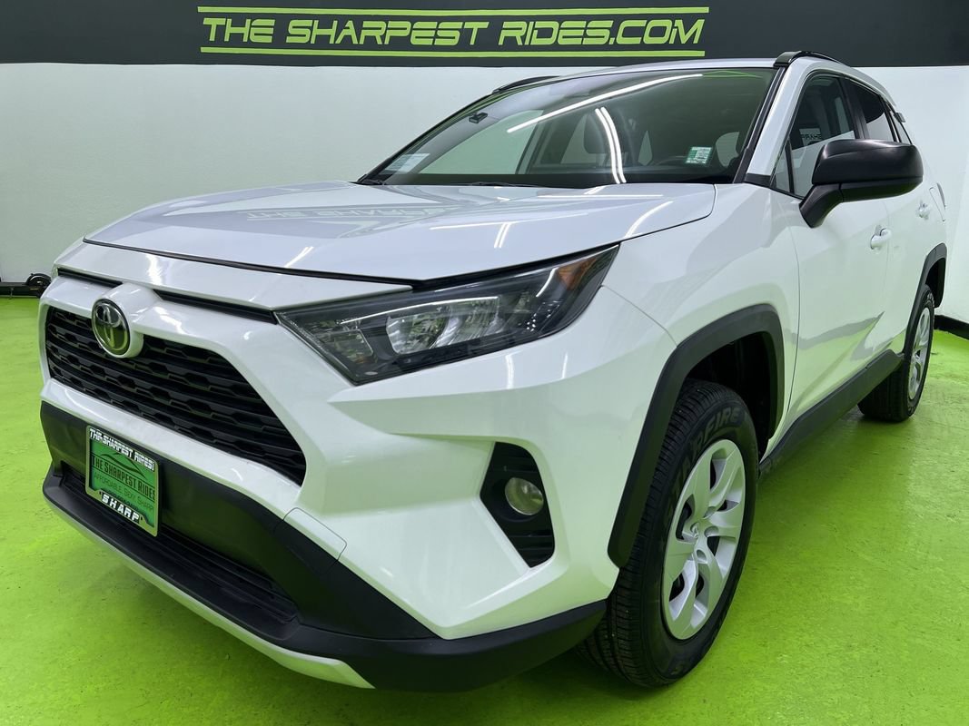 Used 2021 Toyota RAV4 LE FWD image 5