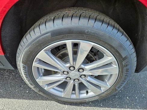 Used 2024 Cadillac XT5 Premium Luxury AWD/4WD image 14