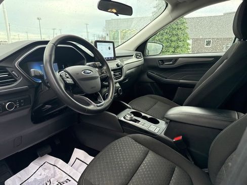 Used 2023 Ford Escape Active w/ Cold Weather Package image 15