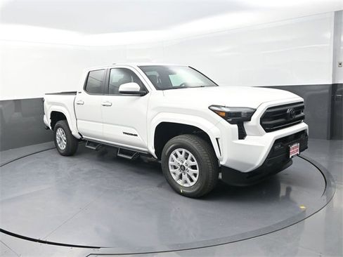 New 2026 Toyota Tacoma SR5 image 9
