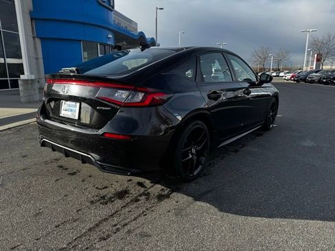 Used 2022 Honda Civic Sport image 5