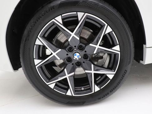Used 2025 BMW X3 xDrive30i w/ Premium Package AWD/4WD image 9