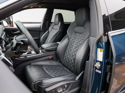 Used 2021 Audi SQ8 Prestige image 5
