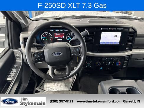 Used 2024 Ford F250 XLT AWD/4WD image 17