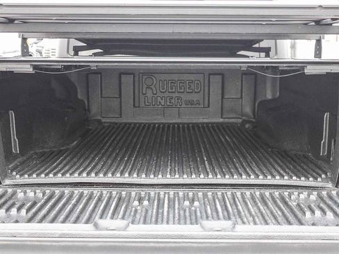Used 2021 Jeep Gladiator Rubicon AWD/4WD image 26