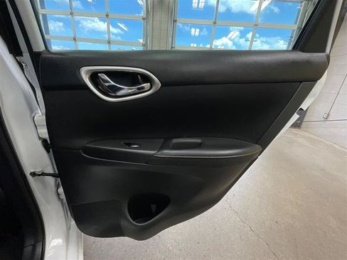 Used 2019 Nissan Sentra SV FWD image 24