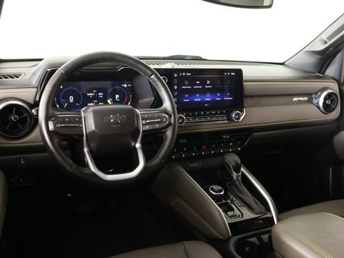 Used 2026 Chevrolet Colorado ZR2 w/ Technology Package AWD/4WD image 2