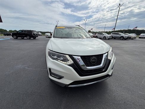 Used 2018 Nissan Rogue SL w/ Premium Package FWD image 10