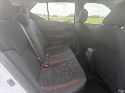 Used 2024 Nissan Kicks SR FWD image 15