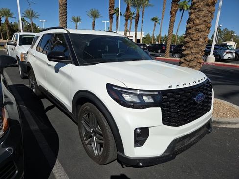 Used 2025 Ford Explorer ST w/ Sun And Sound Package AWD/4WD image 2