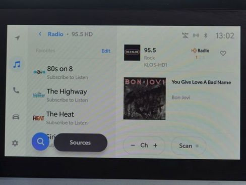 Used 2023 Toyota Prius XLE image 18