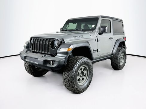 Used 2020 Jeep Wrangler Sport AWD/4WD image 3