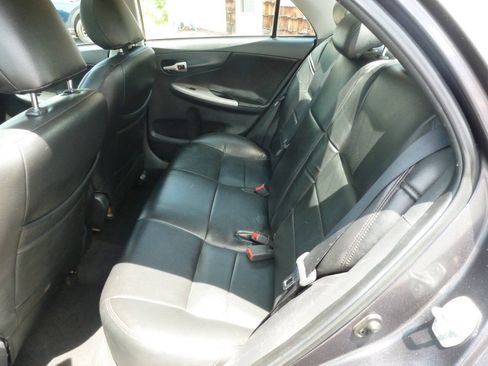 Used 2010 Toyota Corolla S FWD image 19