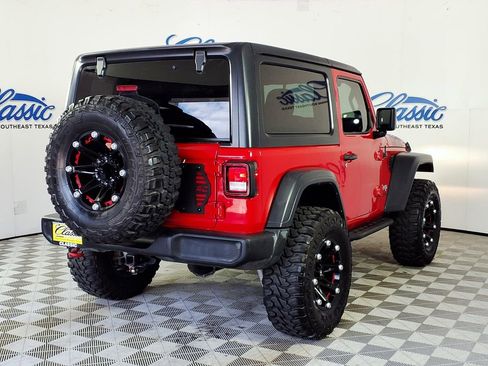 Used 2018 Jeep Wrangler Sport AWD/4WD image 6